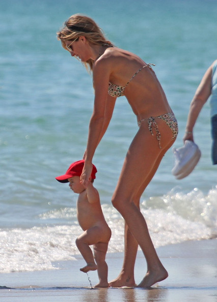 Gisele+Bundchen+Gisele+Bundchen+Benjamin+Brady+DRUwimhkLwGl.jpg
